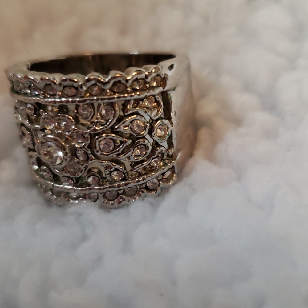 Express Ring - Picture 6 of 7